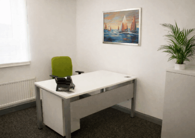 1 desk external office